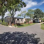 Chalet Zecamping 3 Etoiles Toboggans Et Piscine *
