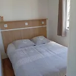 Zecamping 3 Etoiles Toboggans Et Piscine *