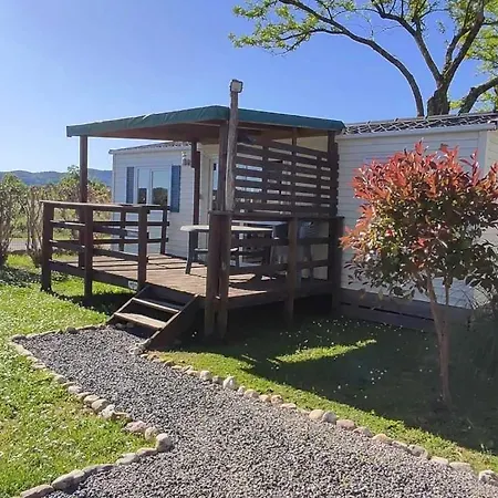 Zecamping 3 Etoiles Toboggans Et Piscine Horská chata Massillargues-Attuech