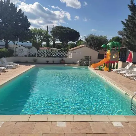 Horská chata Zecamping 3 Etoiles Toboggans Et Piscine *
