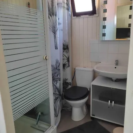 3 étoiles - Piscine - Eebicc * Massillargues-Attuech