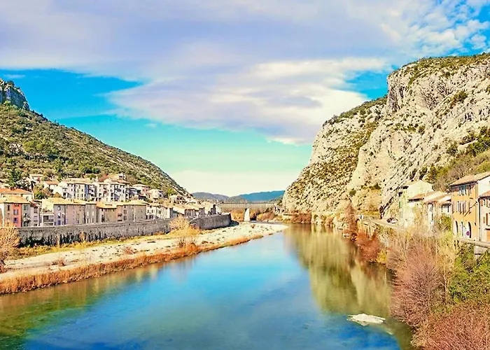 3 Etoiles - Piscine - Eebicc Massillargues-Attuech
